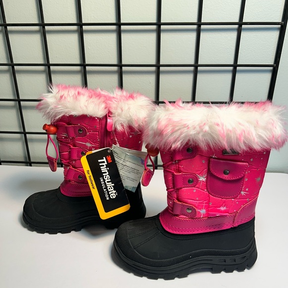 Other - Girls pink snow boots size 10 NWT